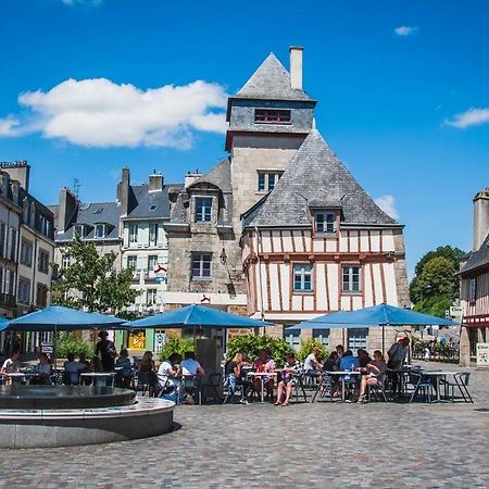 Quimper: T3 Avec Vue Cathedrale Proche Gare Apartment Exterior photo